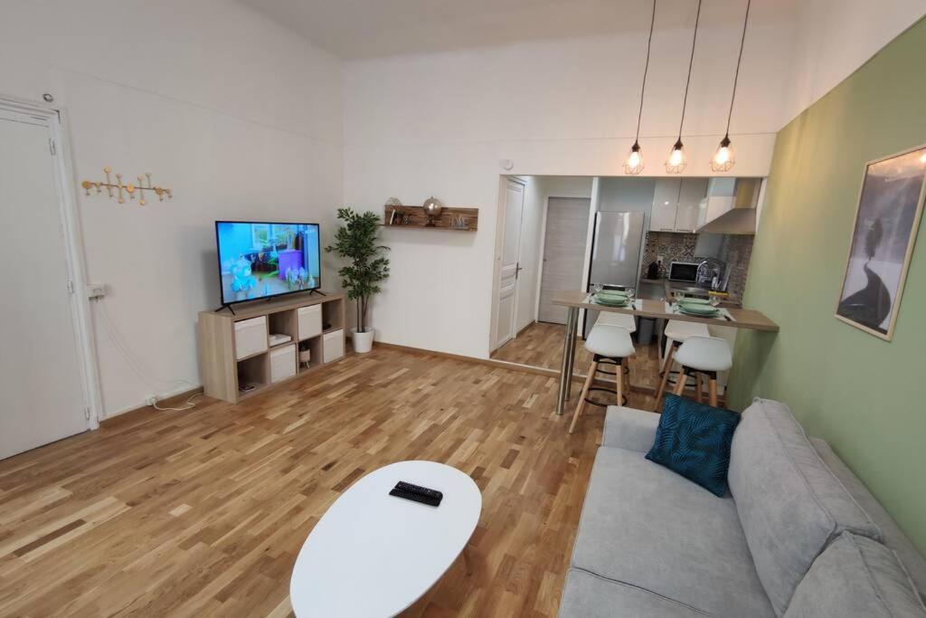 Joli T2 Proche Vieux-Port, Terrasses Du Port Et Metro Joliette Apartment Marseille Bagian luar foto